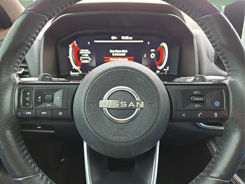 Used 2022 Nissan Rogue Platinum w/ Head-Up Display Package image 24