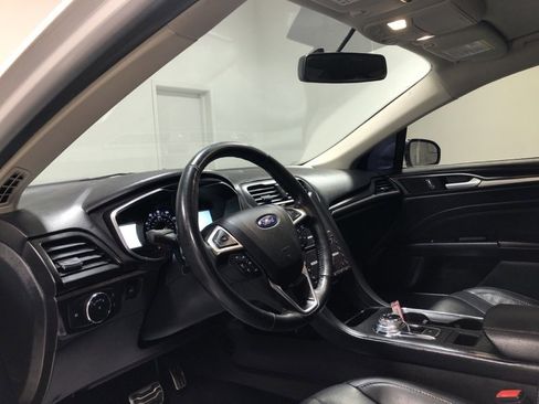 Used 2017 Ford Fusion Titanium image 20
