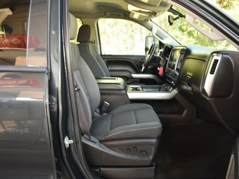 Used 2017 Chevrolet Silverado 2500 LT AWD/4WD image 16