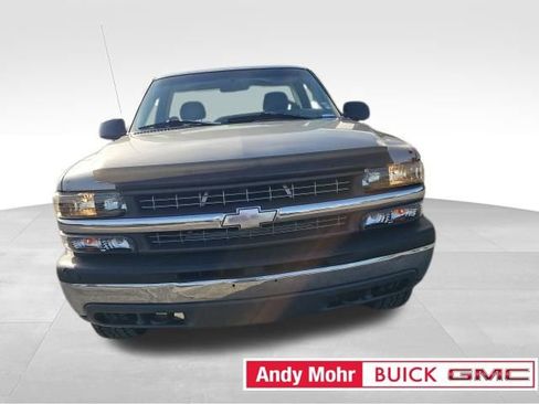 Used 2000 Chevrolet Silverado 1500 4x4 Regular Cab w/ Exterior Appearance Pkg image 4