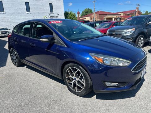 Used 2017 Ford Focus SEL FWD image 7