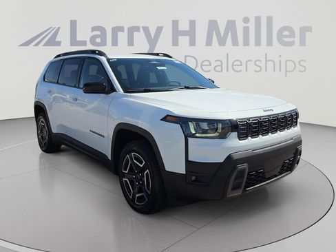 New 2026 Jeep Cherokee Laredo AWD/4WD image 7