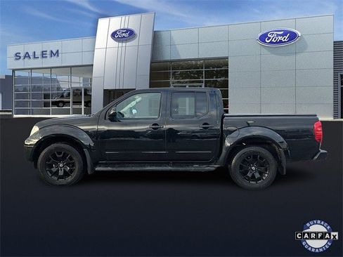 Used 2020 Nissan Frontier SV w/ Midnight Edition Floor Mats image 5