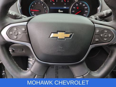 Used 2023 Chevrolet Traverse LT w/ Rear Camera Mirror Package AWD/4WD image 11