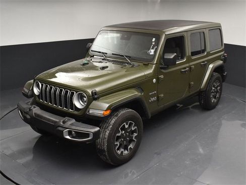 Used 2024 Jeep Wrangler Sahara w/ Technology Group image 42