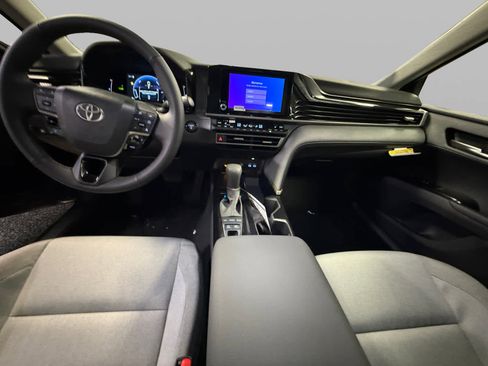 New 2026 Toyota Camry LE w/ Convenience Package FWD image 11