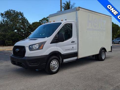 Used 2022 Ford Transit 350 DRW RWD image 2