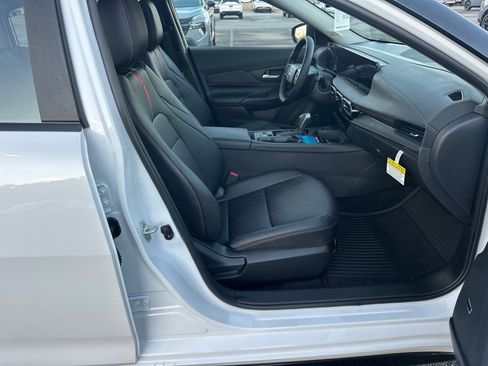 New 2026 Nissan Sentra SR w/ SR Premium Package image 13