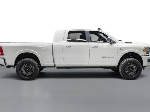 Used 2022 RAM 3500 Limited AWD/4WD image 6