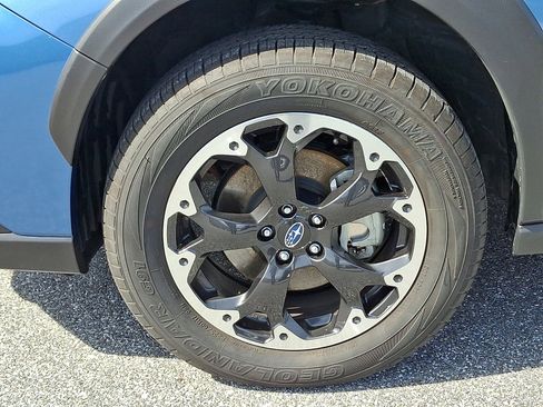 Used 2022 Subaru Crosstrek 2.0i Premium image 9