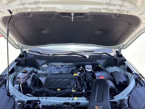 Used 2025 Chevrolet Trax ACTIV FWD image 30