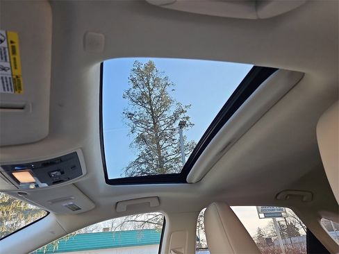 Used 2020 Lexus RX 450h AWD w/ Premium Package image 16