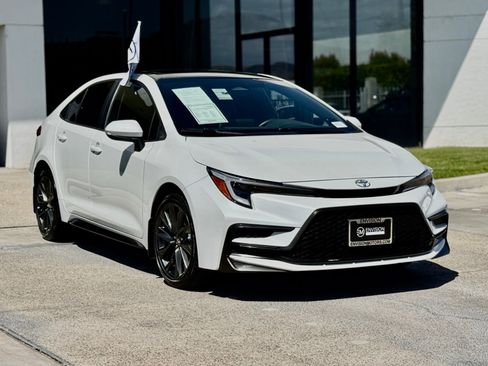 Used 2024 Toyota Corolla XSE FWD image 8