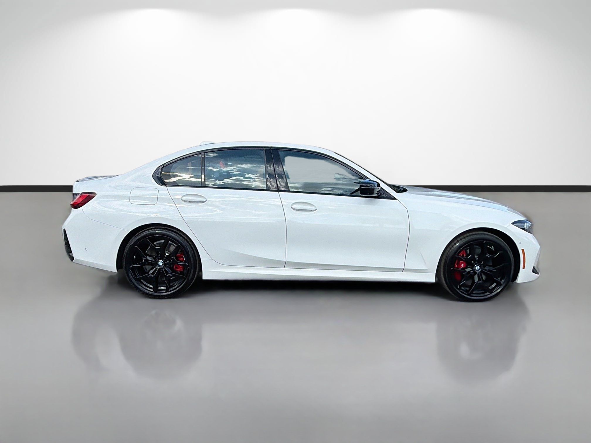 New 2026 BMW 330i xDrive Sedan w/ M Sport Package AWD/4WD image 2