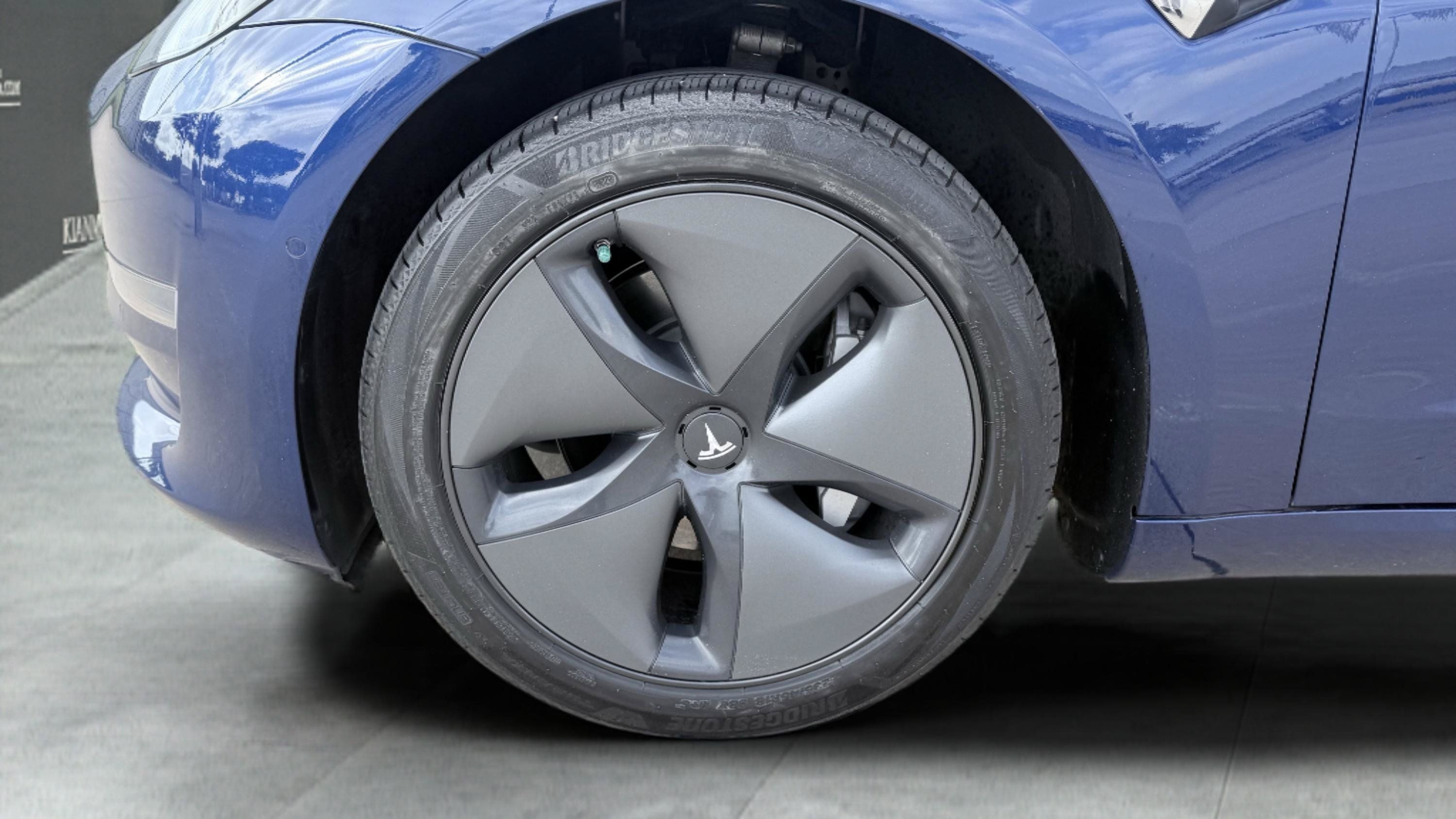 Used 2019 Tesla Model 3 Standard Range RWD image 12
