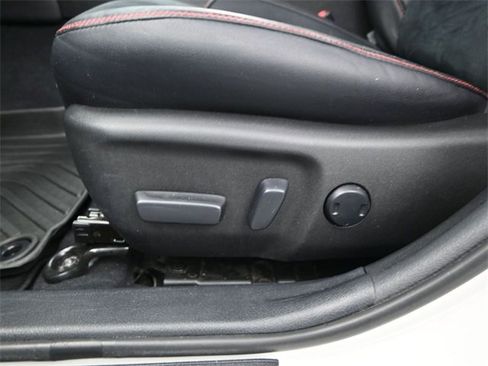 Used 2017 Toyota Camry XSE image 12