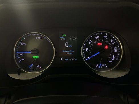 Used 2021 Toyota RAV4 LE image 21