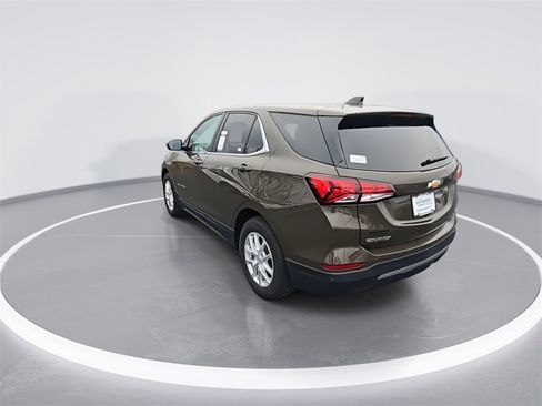 Used 2023 Chevrolet Equinox LT image 7