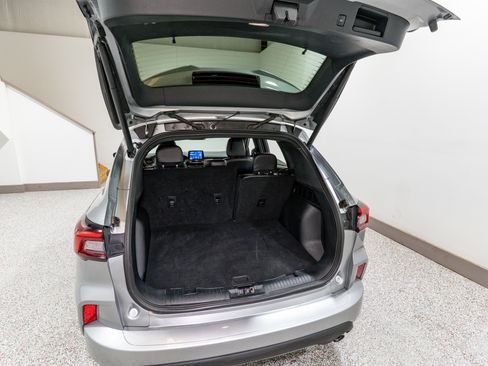 Used 2024 Ford Escape ST-Line image 32