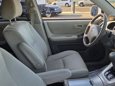 Used 2006 Toyota Highlander 2WD image 19