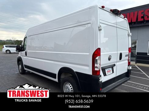 Used 2025 RAM ProMaster 3500 w/ Convenience Group FWD image 2