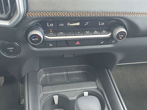 Used 2025 MAZDA CX-50 AWD 2.5 Hybrid w/ Premium Pkg image 23