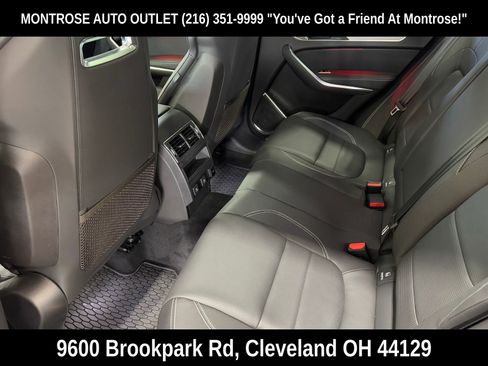 Used 2024 Jaguar F-PACE R-Dynamic S image 37