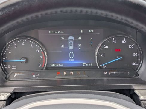 Used 2022 Ford Explorer XLT w/ Equipment Group 202A AWD/4WD image 28