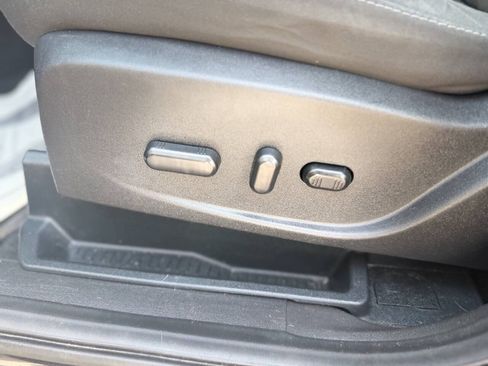 Used 2015 Ford Escape SE FWD image 11