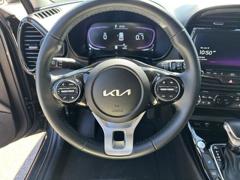 Used 2025 Kia Soul EX FWD image 20