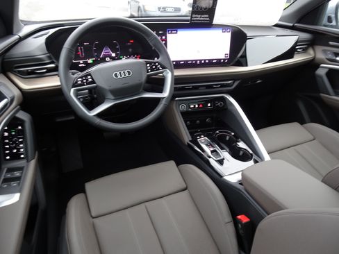 New 2025 Audi Q5 Premium Plus image 5