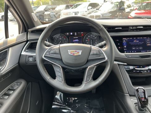 Used 2023 Cadillac XT5 Premium Luxury w/ Technology Package AWD/4WD image 16