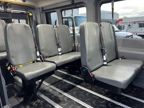 Used 2018 Ford Transit 250 148 Medium Roof image 6