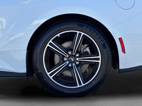 Used 2025 Ford Mustang Premium RWD image 17