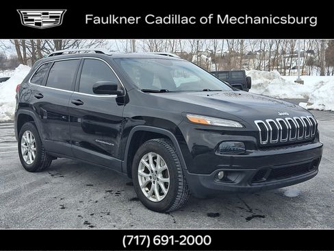 Used 2018 Jeep Cherokee Latitude Plus image 1