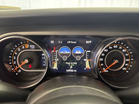 Used 2021 Jeep Gladiator Sport AWD/4WD image 8