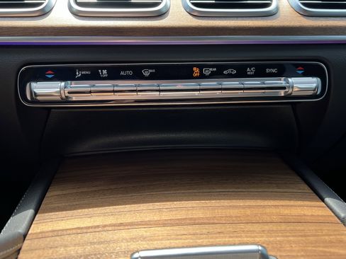 Certified 2025 Mercedes-Benz GLE 350 4MATIC image 29