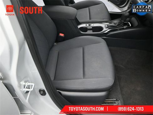 Used 2023 Toyota Corolla LE image 31