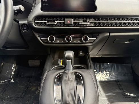 Used 2025 Honda HR-V EX-L image 11