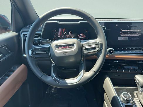 Used 2026 GMC Canyon AT4 AWD/4WD image 16
