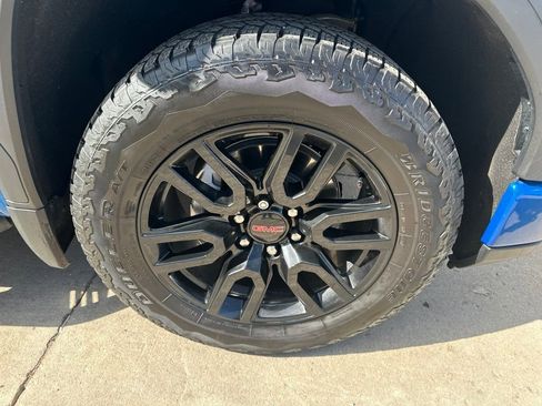 Used 2022 GMC Sierra 1500 Elevation w/ X31 Off-Road Package AWD/4WD image 36