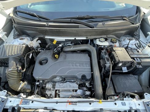 Used 2024 GMC Terrain SLT image 28