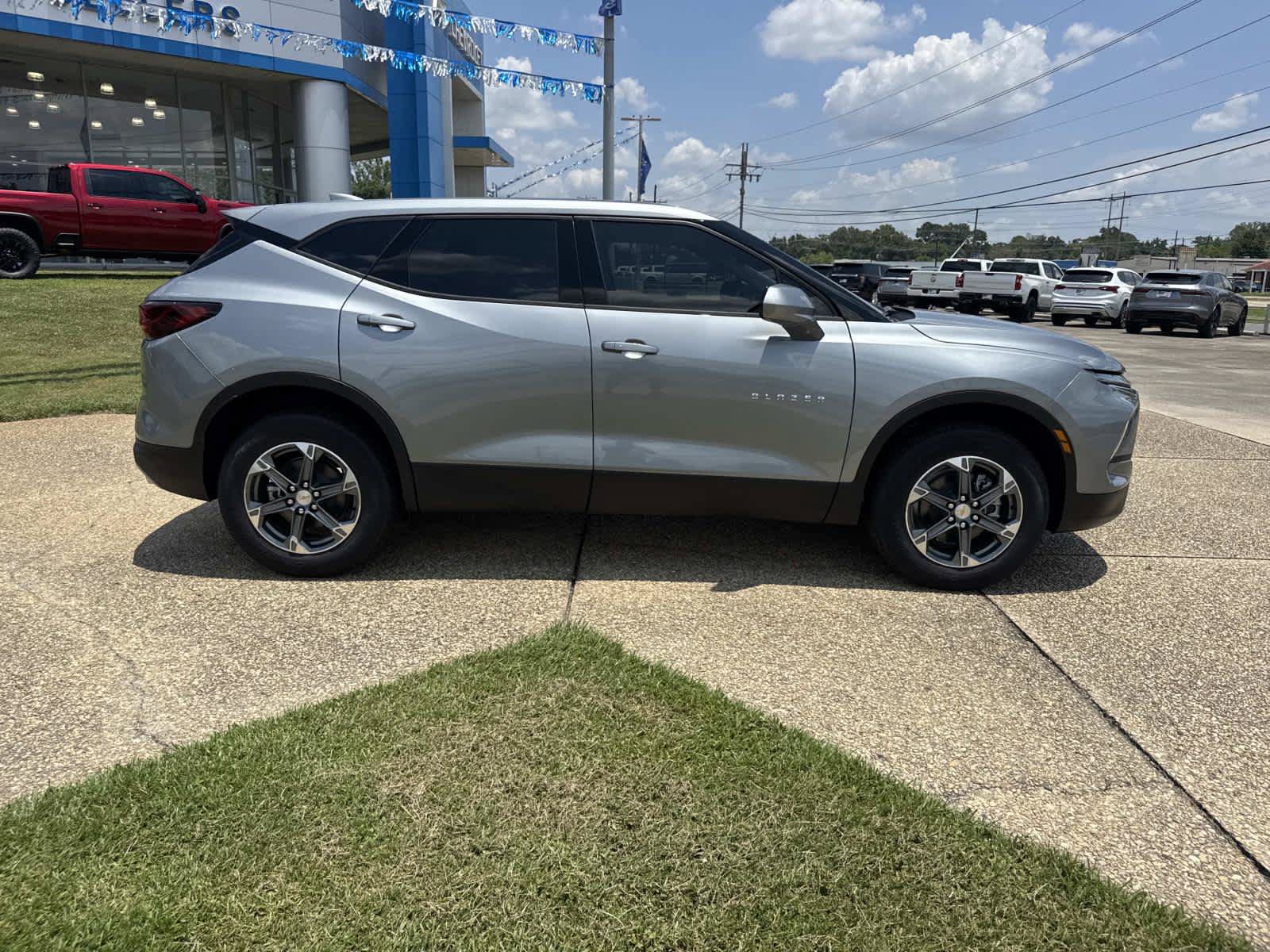 New 2026 Chevrolet Blazer LT FWD image 6