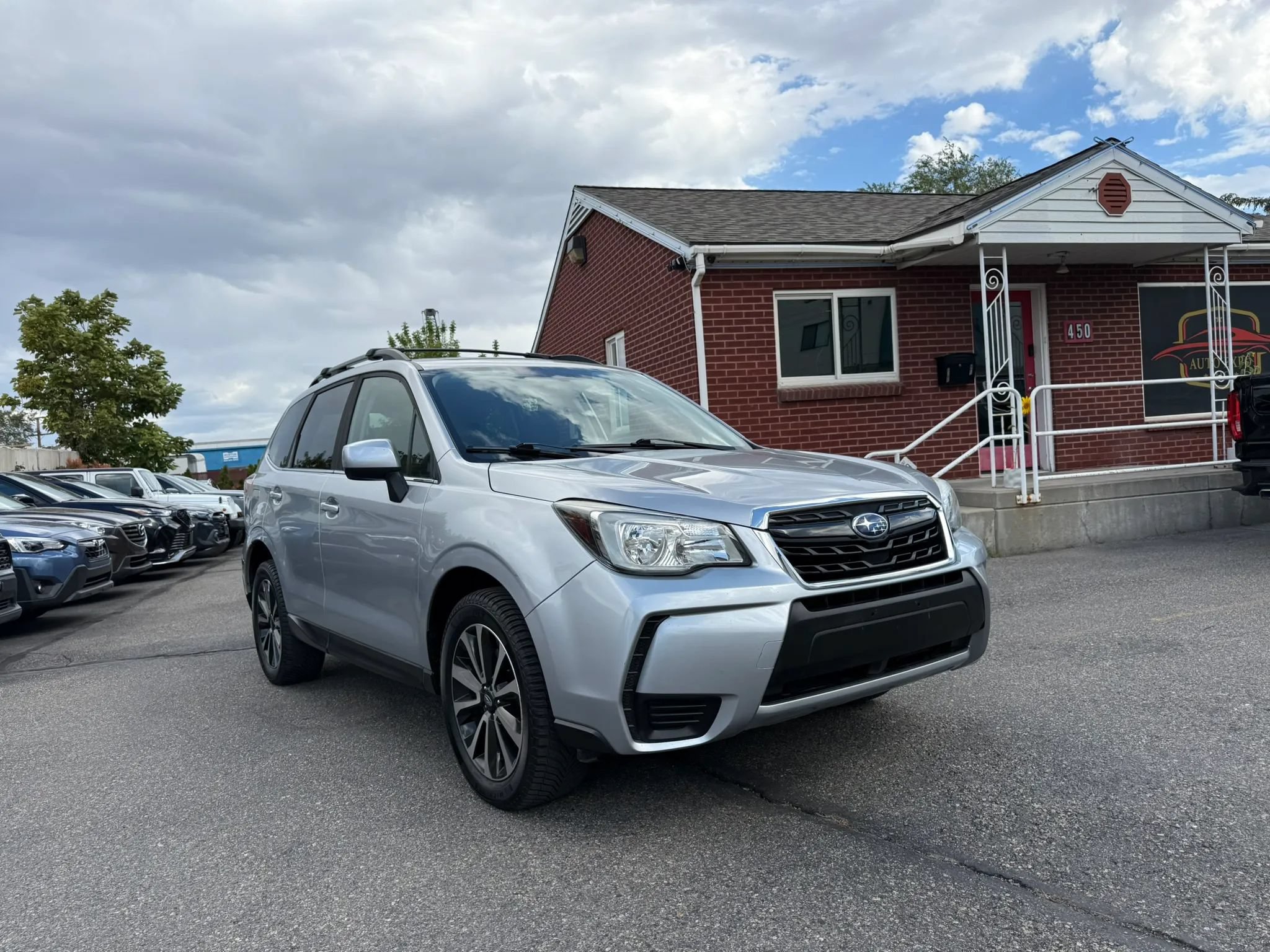 Used 2017 Subaru Forester 2.0XT Premium w/ Popular Package #2A AWD/4WD image 3