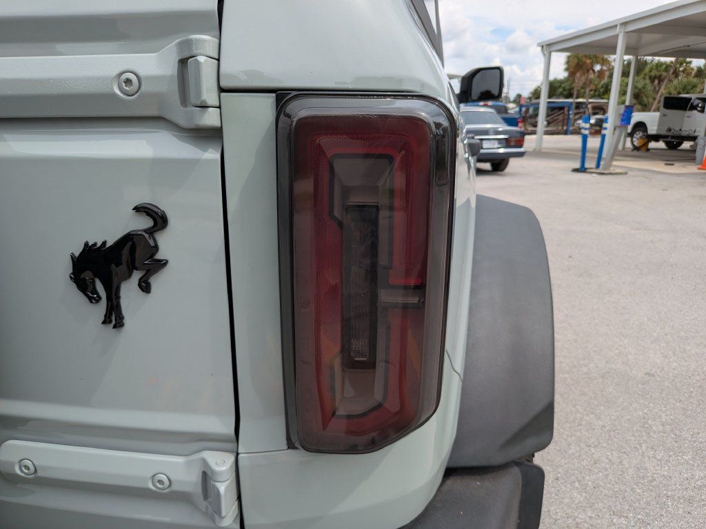 Used 2023 Ford Bronco Wildtrak AWD/4WD image 12