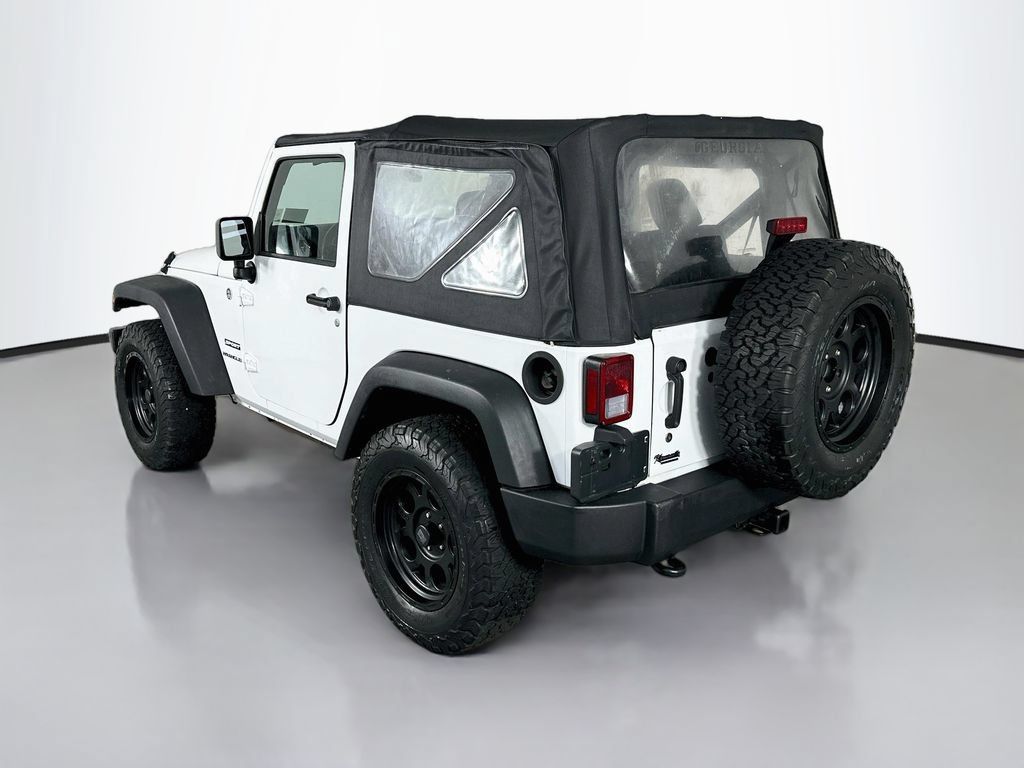 Used 2015 Jeep Wrangler Sport w/ Connectivity Group AWD/4WD image 5