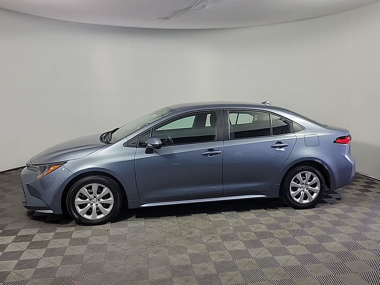 Used 2026 Toyota Corolla LE FWD image 10