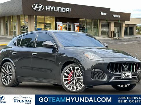 Used 2023 Maserati Grecale Modena AWD/4WD image 1