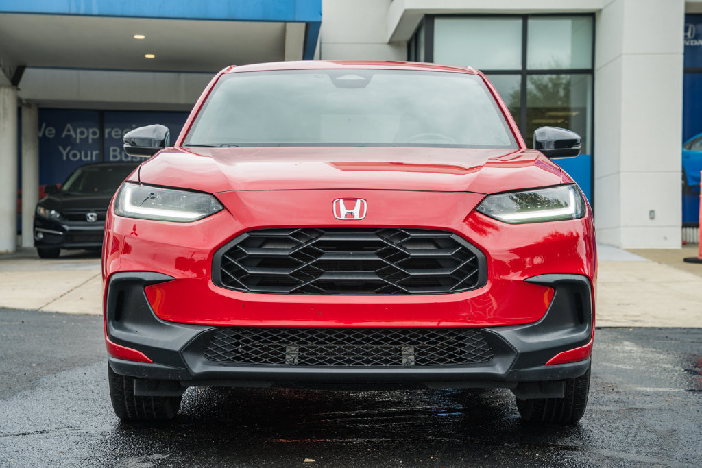 Used 2023 Honda HR-V Sport image 2