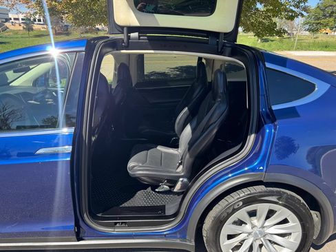 Used 2016 Tesla Model X 75D AWD/4WD image 7
